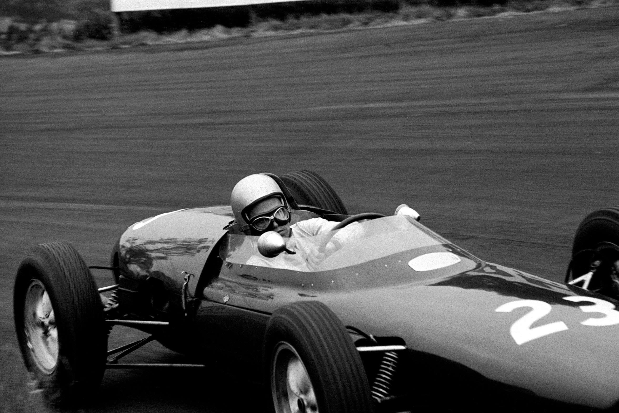 best-drivers-never-to-race-in-f1-5-gary-hocking-1962-non-championship-f1-rob-walker-lotus-18_21-david-phipps-mi-goodwood-26052020.jpg