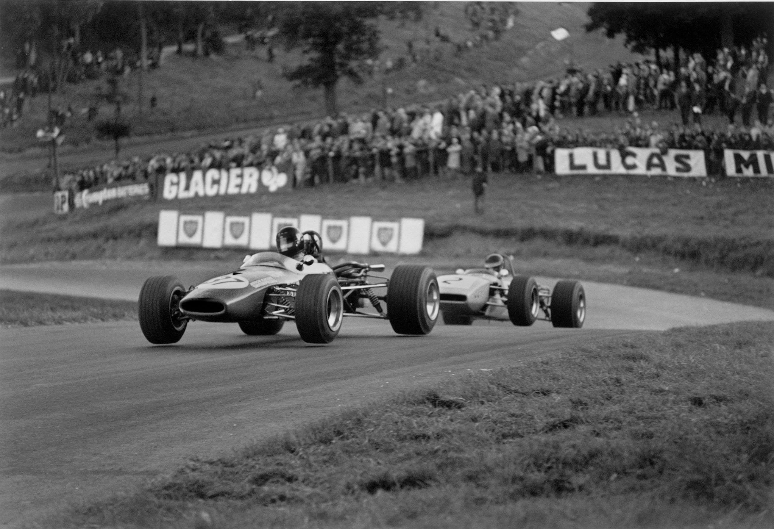 The 1969 Lincolnshire International Trophy F3 race, with James Hunt 
in his Brabham BT21B ahead of Ronnie Peterson in his March 693.
