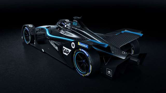 mercedes-benz-eq-formula-e-2020-black-livery-goodwood-29072020.jpg