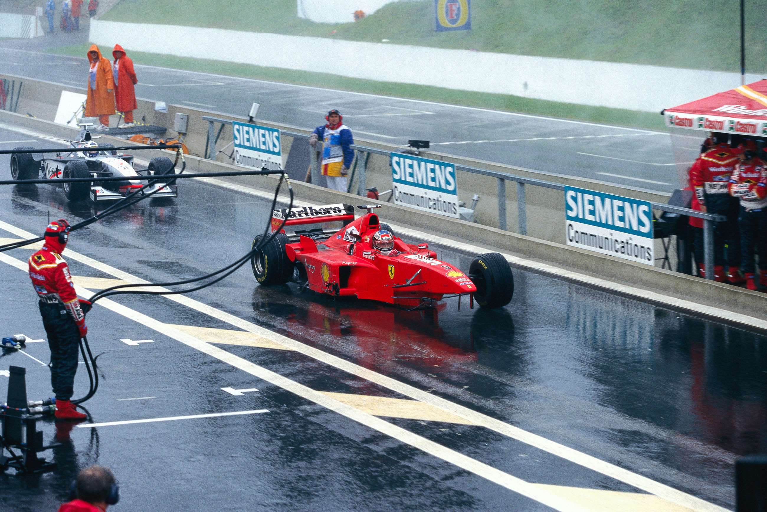 3-f1-1998-belgium-michael-schumacher-david-coulthard-rainer-schlegelmilch-mi-14032022.jpg