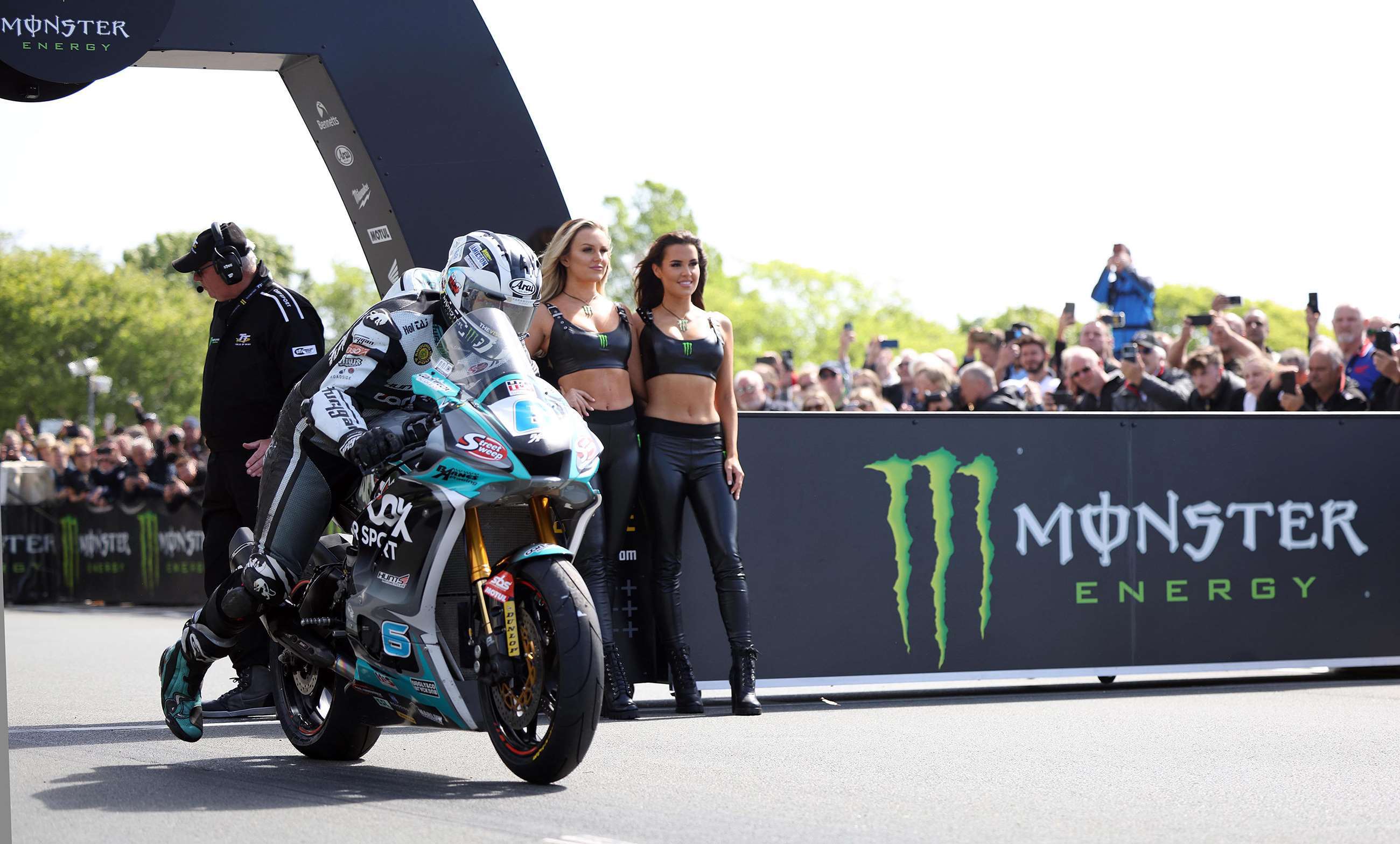 iomtt-2022-best-moments-06.jpg