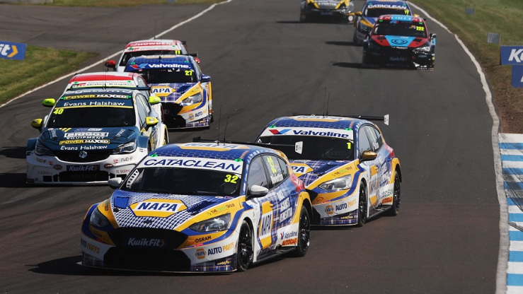 BTCC Knockhill copy.jpg