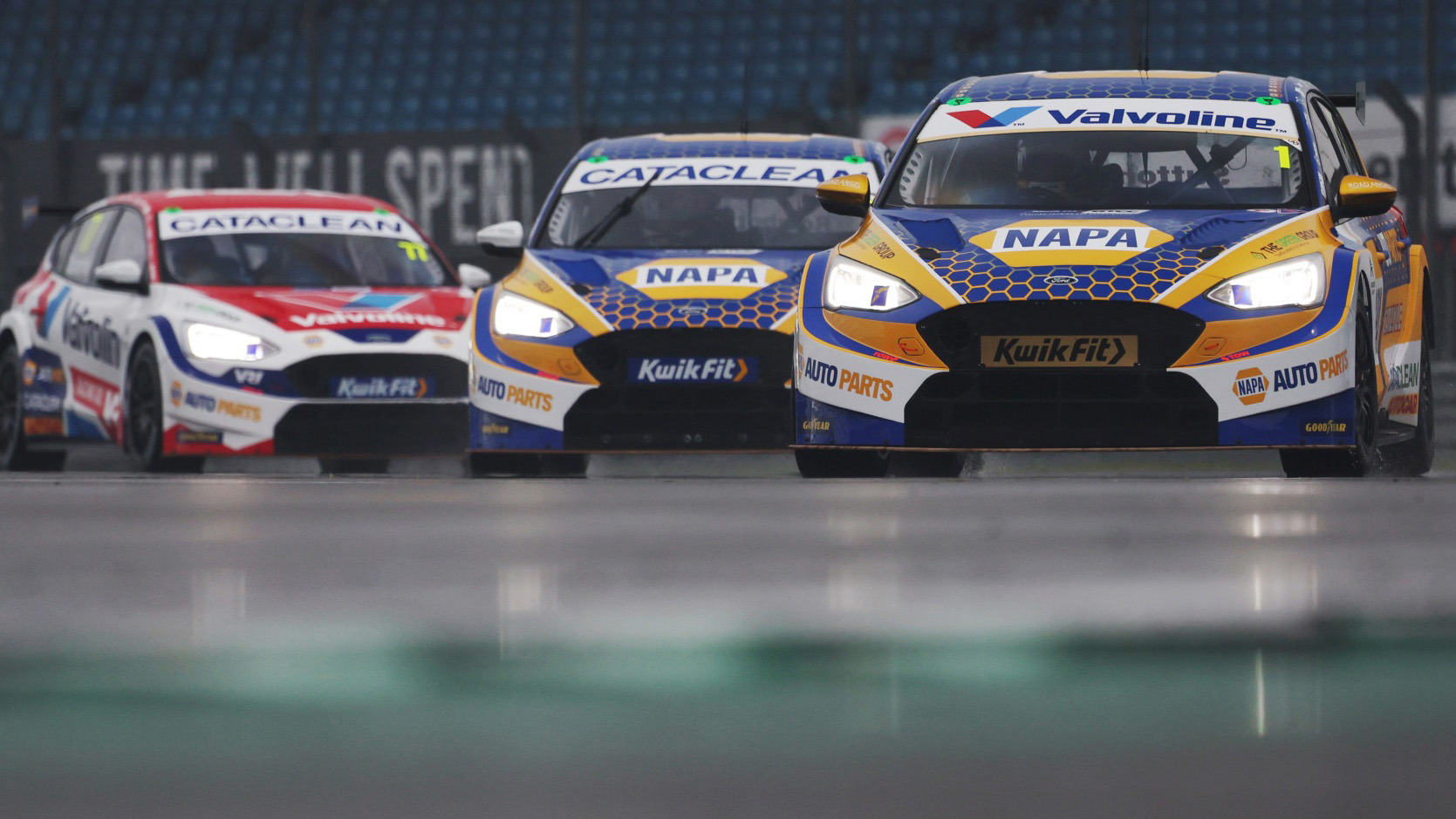 btcc silverstone sutton copy.jpg