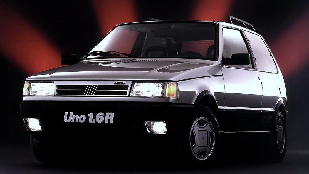 fiat uno anorak copy.jpg