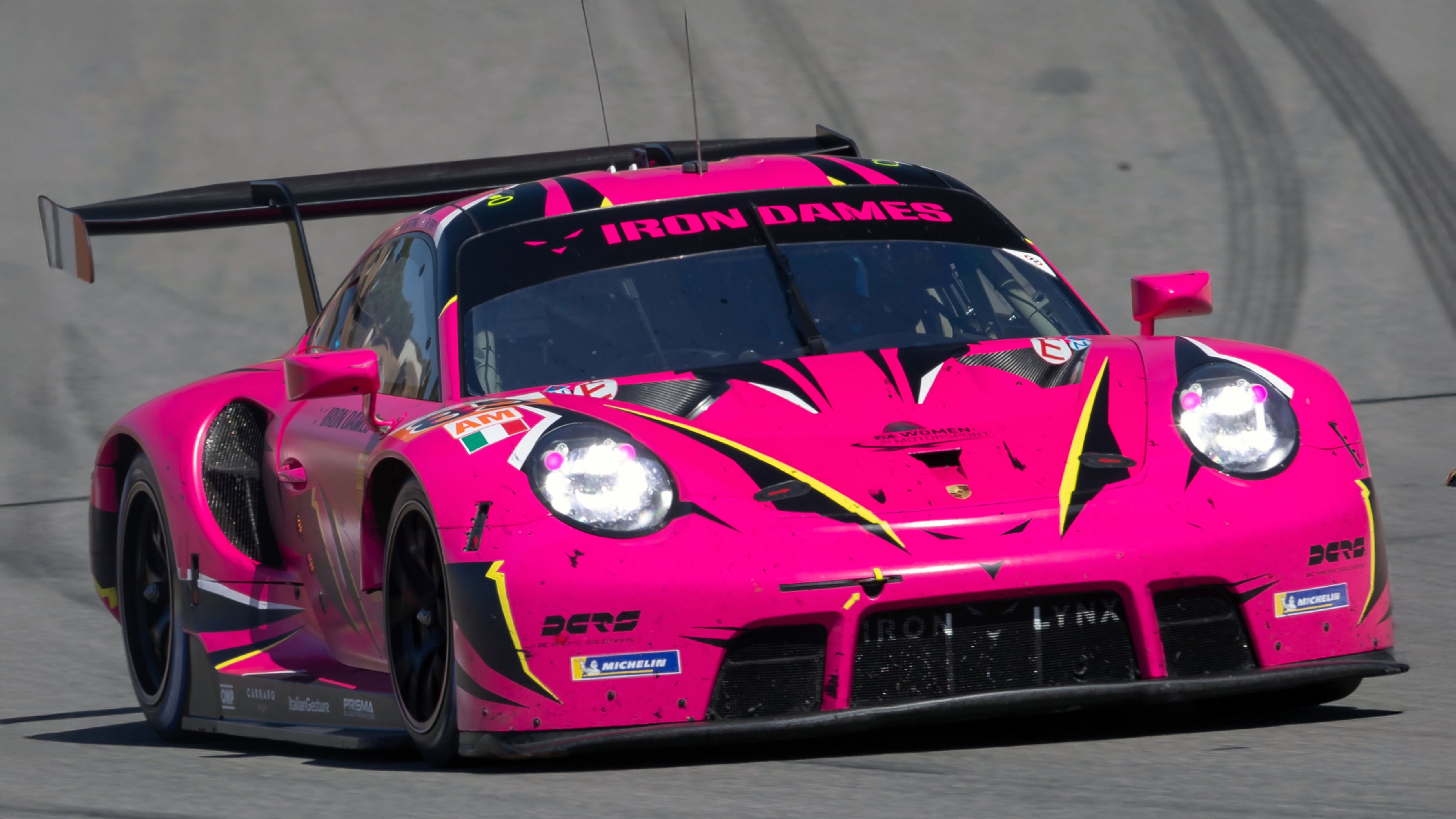 Iron Dames WEC Manthey Racing.jpg