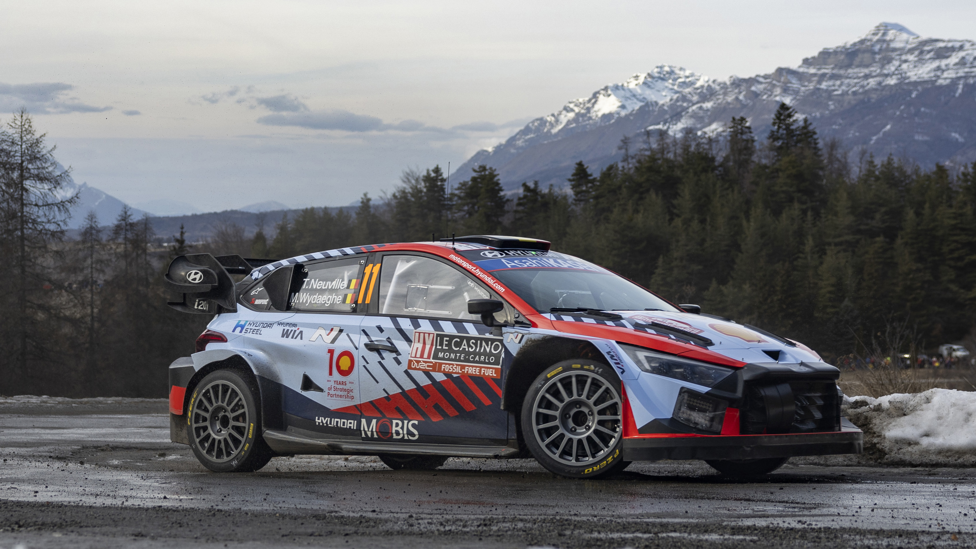 Thierry Neuville copy.jpg