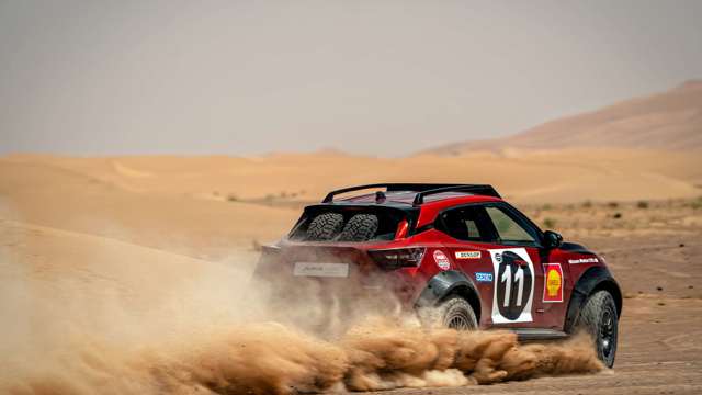 nissan-juke-heritage-tribute-rally-car06.jpg