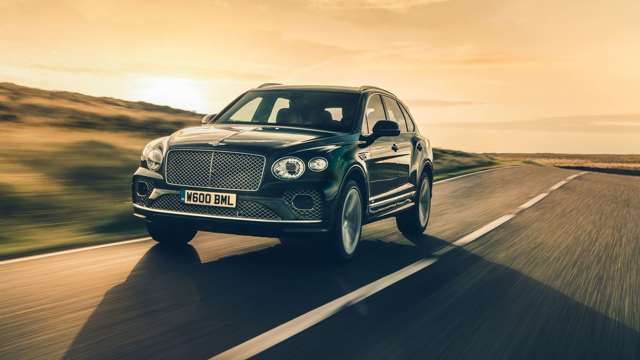 bentley-bentayga-v8-2021-review-goodwood-12082020.jpg