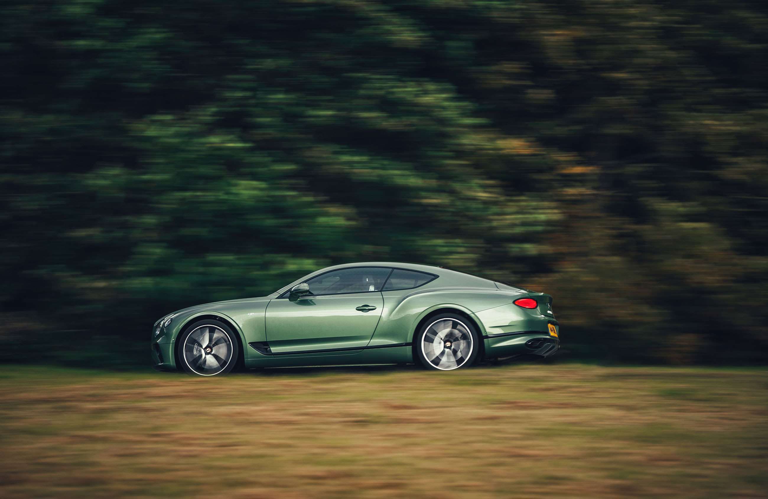 bentley-continental-gt-v8-design-goodwood-14042021.jpg