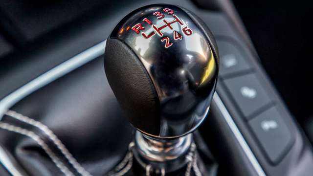 ford-focus-st-review-gear-lever-goodwood-10072019.jpg