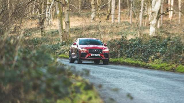 jaguar-f-pace-svr-review-11032226.jpg