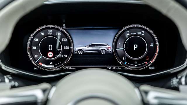 jaguar-xf-sportbrake-dials-goodwood-28012021.jpg