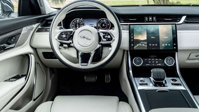 jaguar-xf-sportbrake-interior-goodwood-28012021.jpg