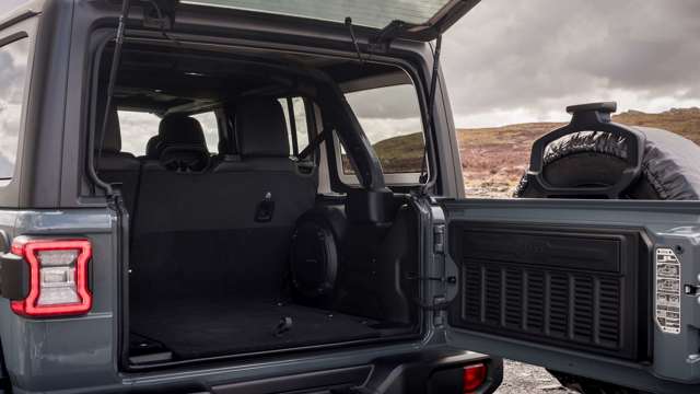 jeep-wrangler-first-drive-2024-19.jpg