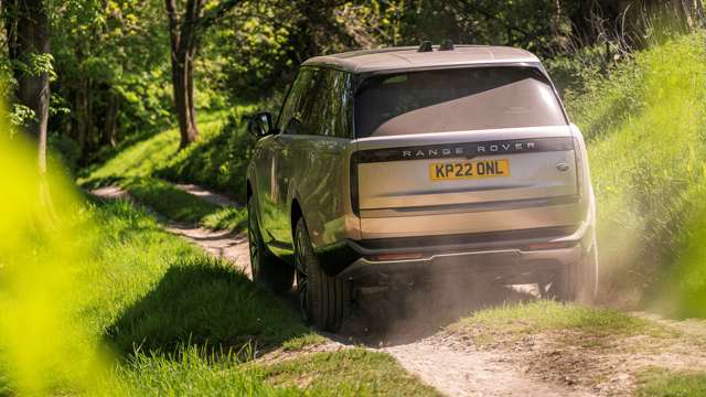 range-rover-first-drive-02.jpg