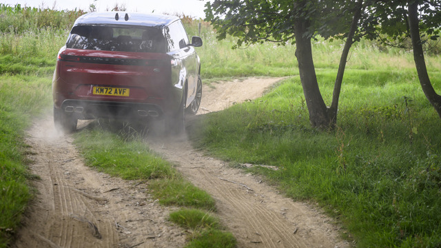 JLR off-roading 11.jpg