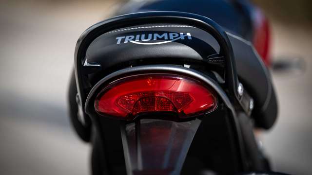 triumph-speed-400-review-28.jpg