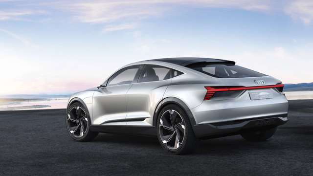 audi_etron_sportback_concept_19042017_02.jpg