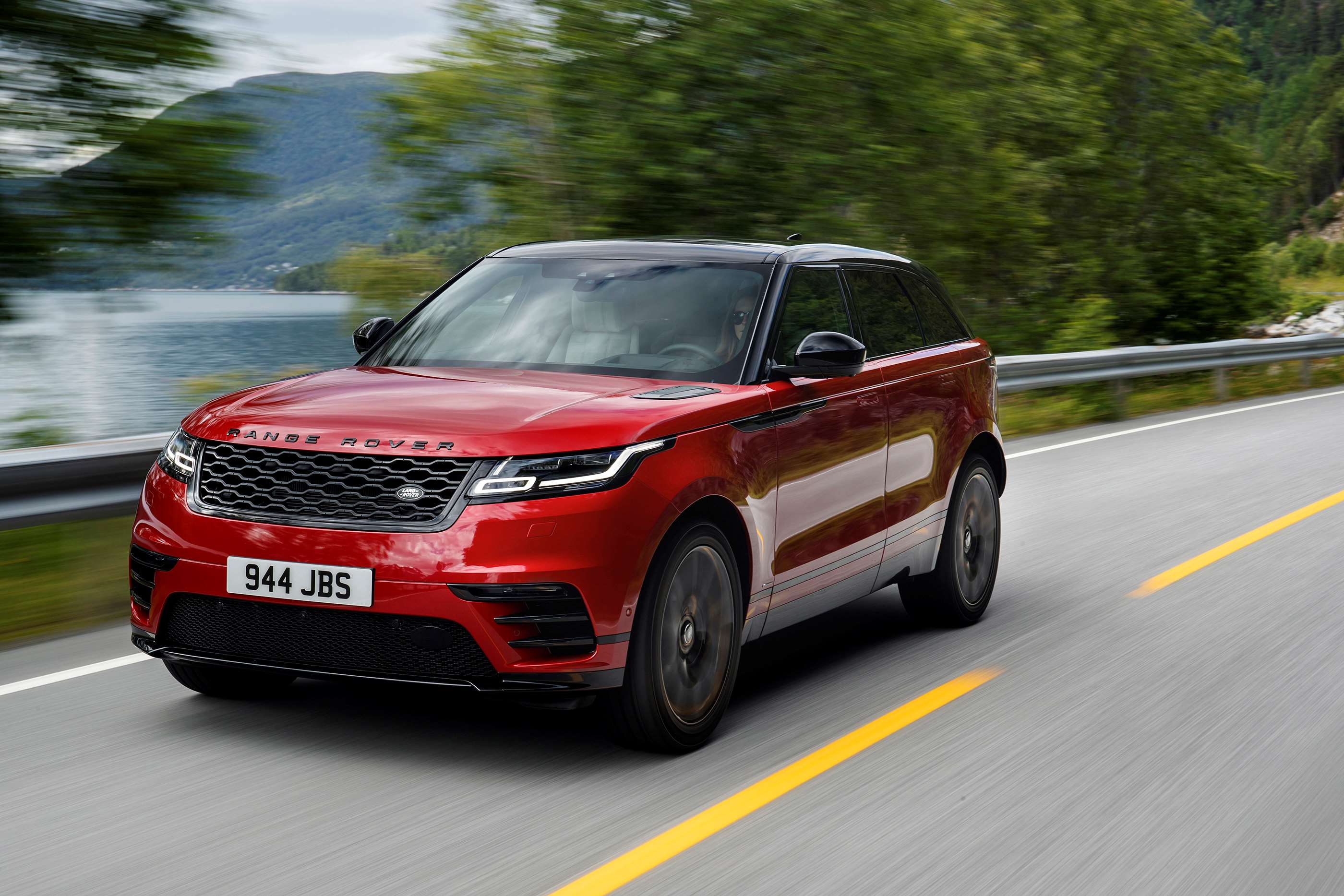 Range Rover Velar driven – the svelte urban SUV