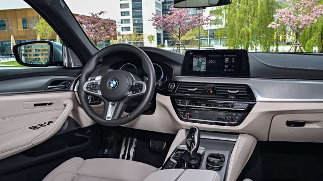 p90258786_highres_the-new-bmw-5-series.jpg