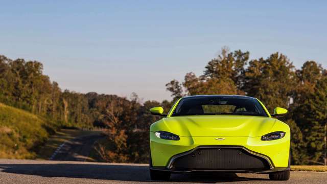 aston_martin_vantage_2018_goodwood_21112017_20111708.jpg