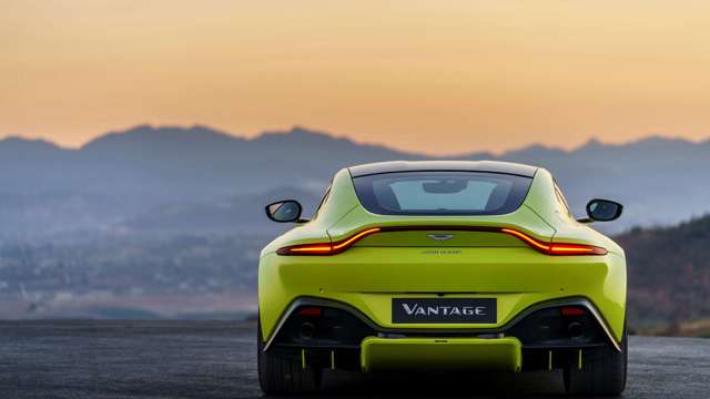 aston_martin_vantage_2018_goodwood_21112017_20111722.jpg