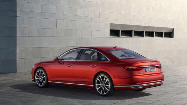 audi_a8_10111703.jpg