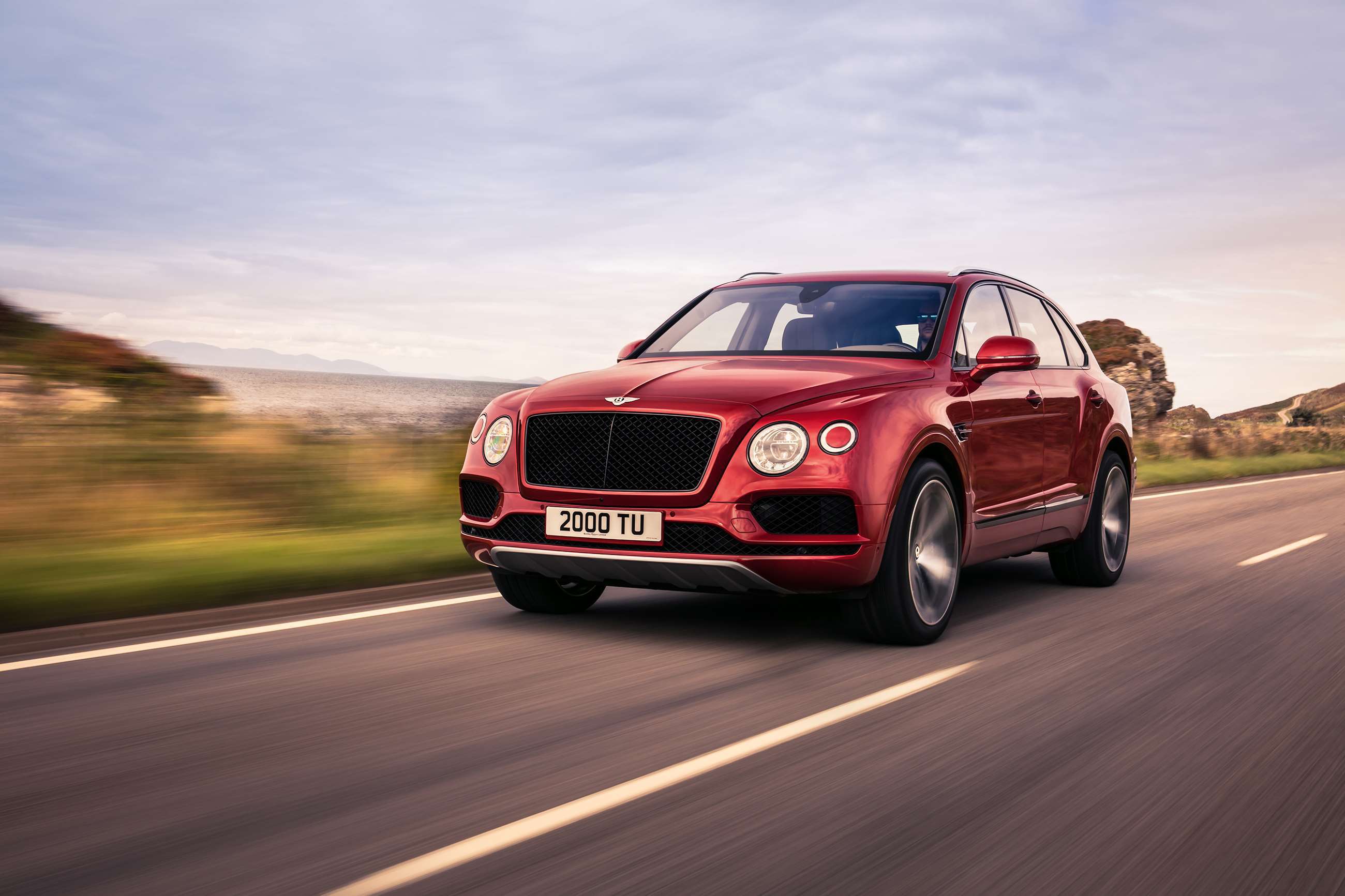 bentley_bentayga_v8_goodwood_first_drive_28021801.jpg