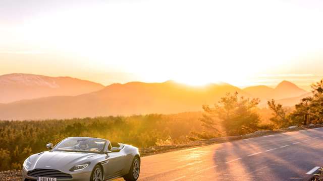 aston_martin_db11_volante_19021831.jpg