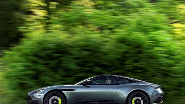 aston_martin_db11_amr_07061824.jpg