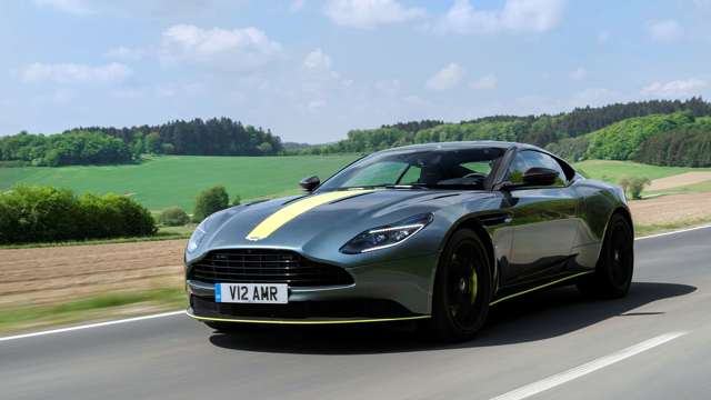 aston_martin_db11_amr_07061837.jpg