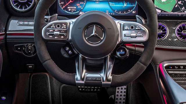 mercedes_amg_gt_63_s_four_door_15101863.jpg