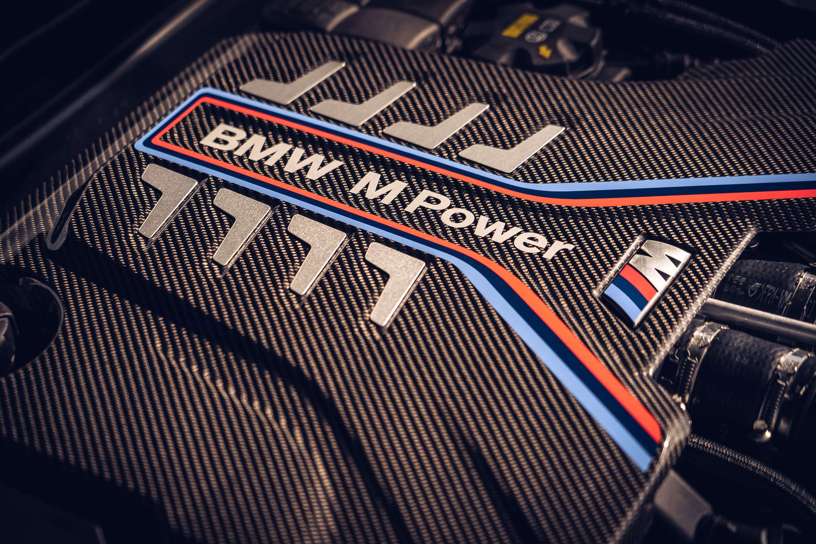 bmw-m8-competition-engine-goodwood-13122019.jpg