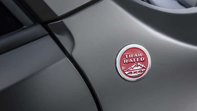 jeep-renegade-trailhawk-badge-goodwood-20122019.jpg