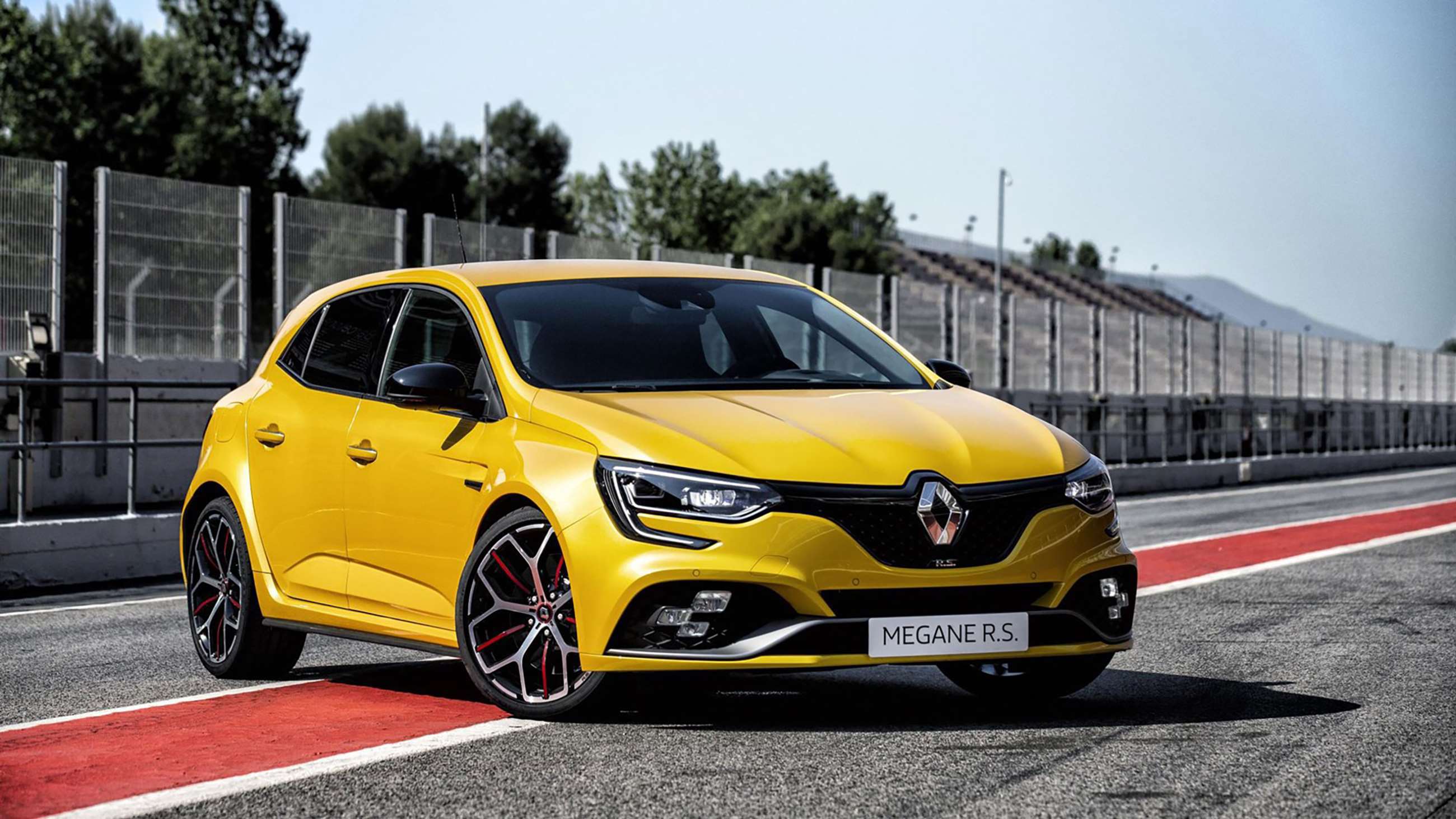 renault_megane_rs_trophy_07012019.jpg