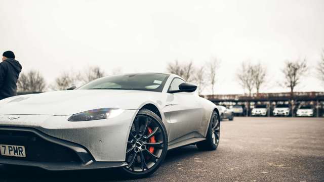 aston-martin-vantage-goodwood-track-day-2019-gallery-goodwood-30012010.jpg