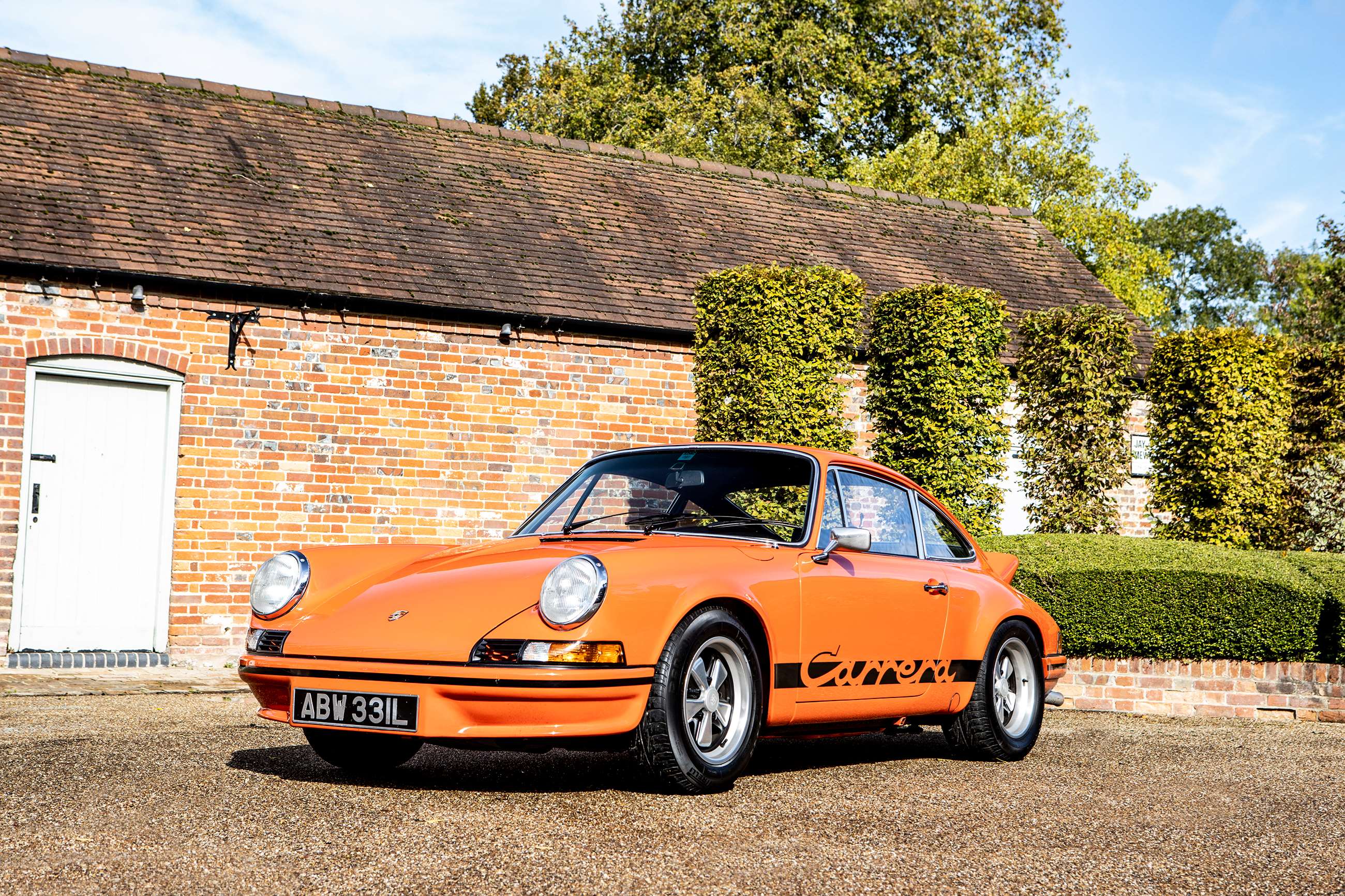 You can buy a classic Porsche 911 2.7 RS for 8 481 a month GRR