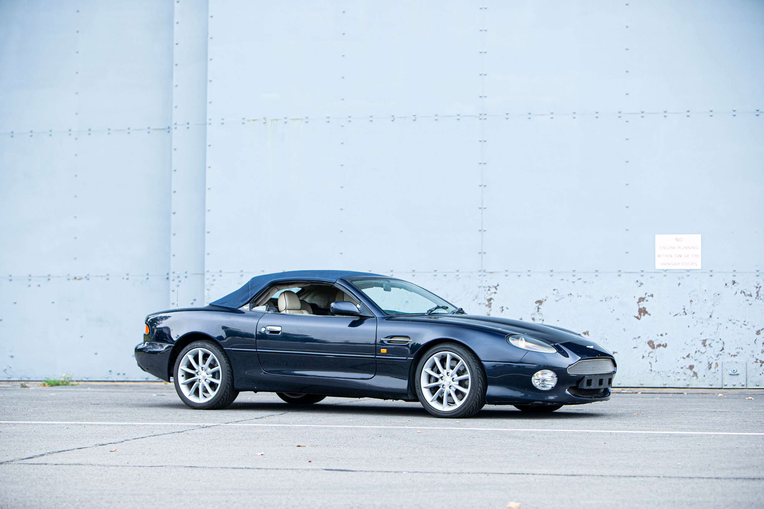 bonhams-mph-affordable-classics-list-aston-martin-db7-v12-vantage-volante-goodwood-26112020.jpg