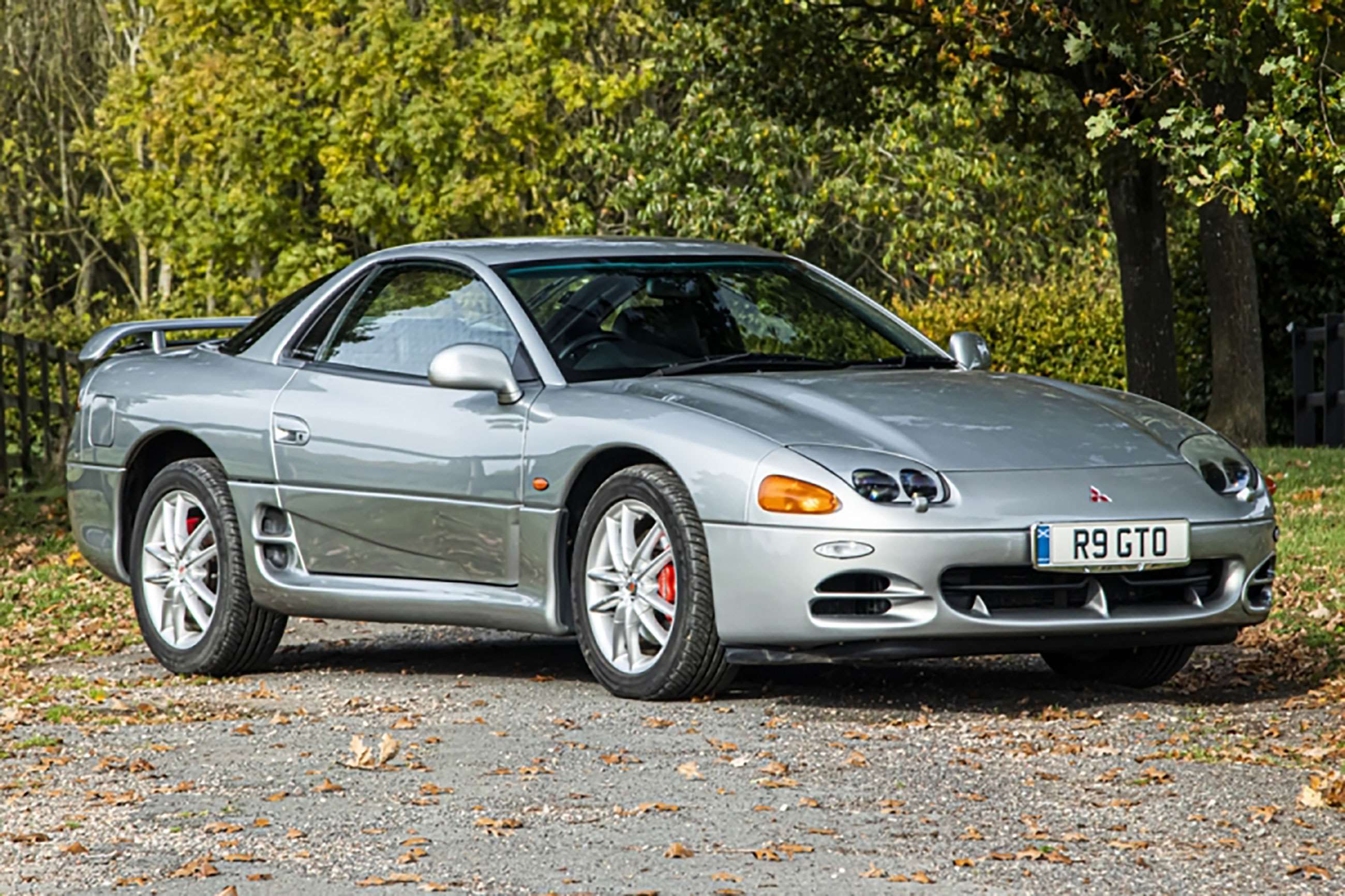 Rare Porsche 928 Sells For £130k Grr