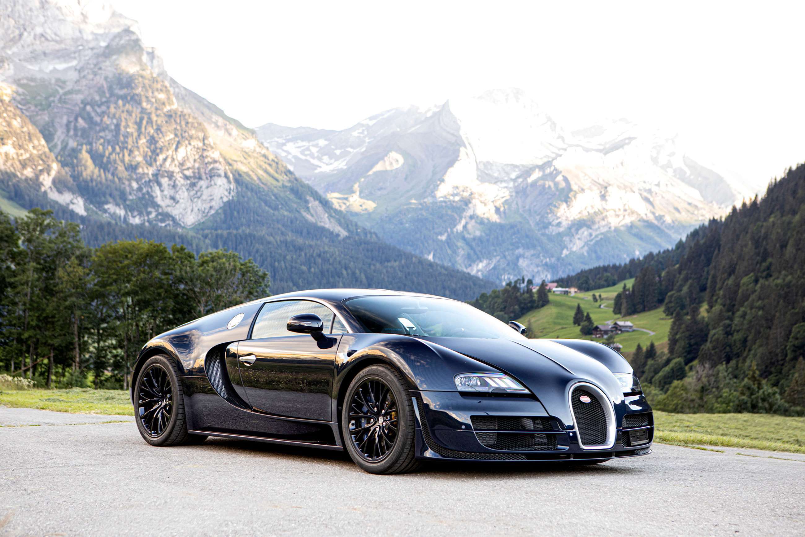 most-expensive-cars-2020-bonhams-7-bugatti-veyron-super-sport-2012-goodwood-14122020.jpg