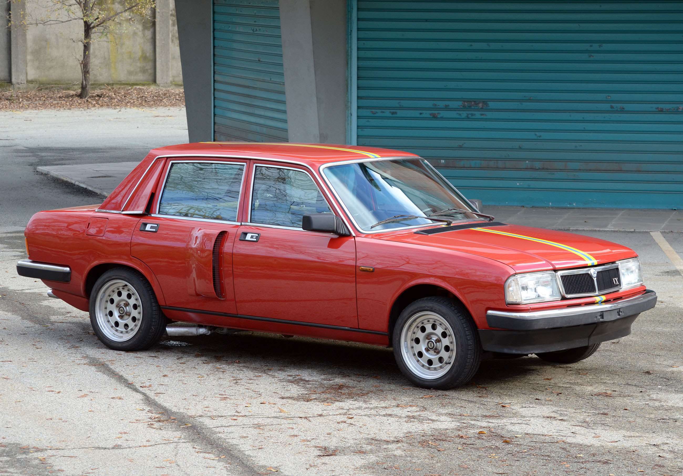 cars-with-two-engines-4-lancia-trevi-bimotore-goodwood-11062020.jpg