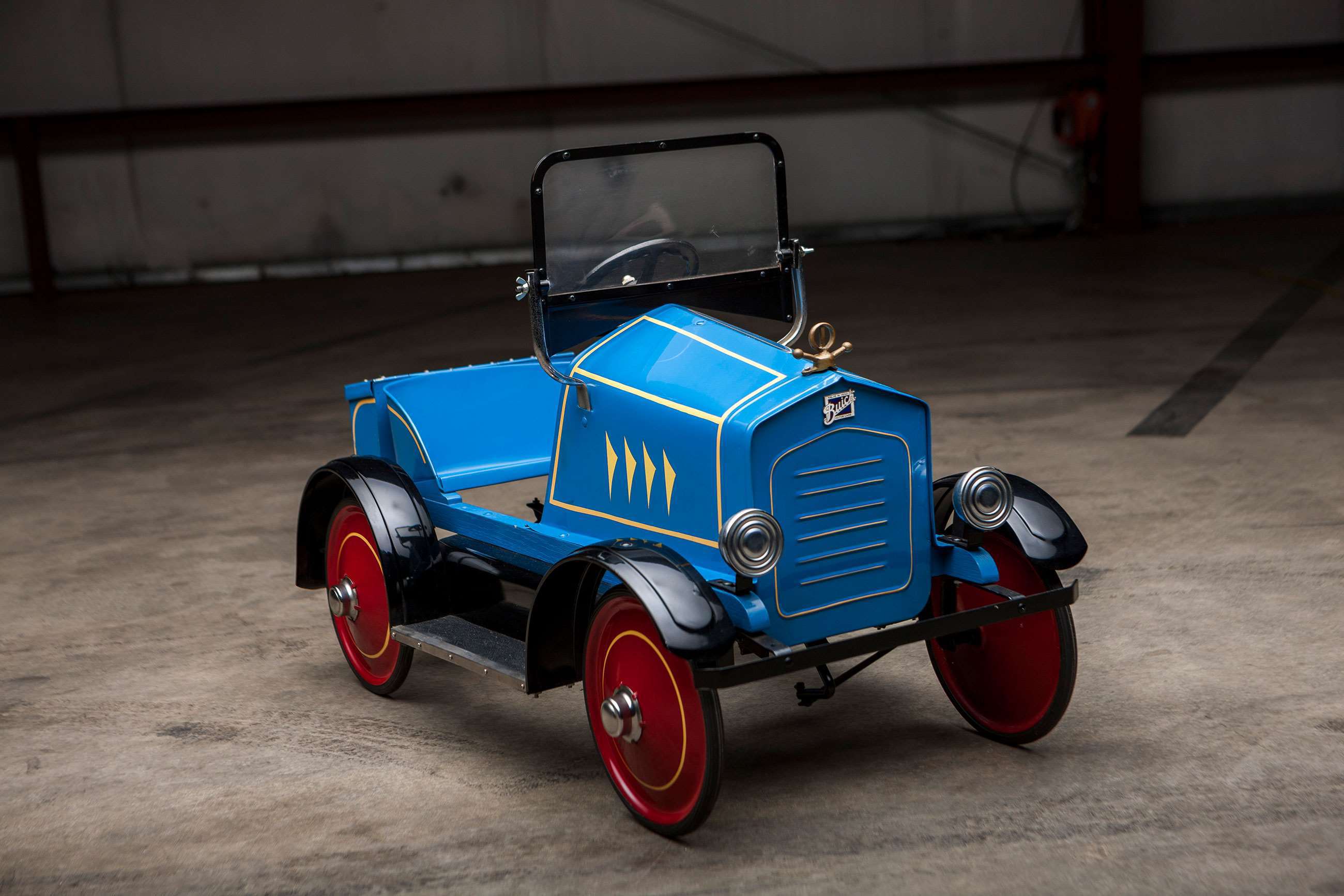pedal-car-auction-rm-sothebys-buic-1927-goodwood-22062020.jpg