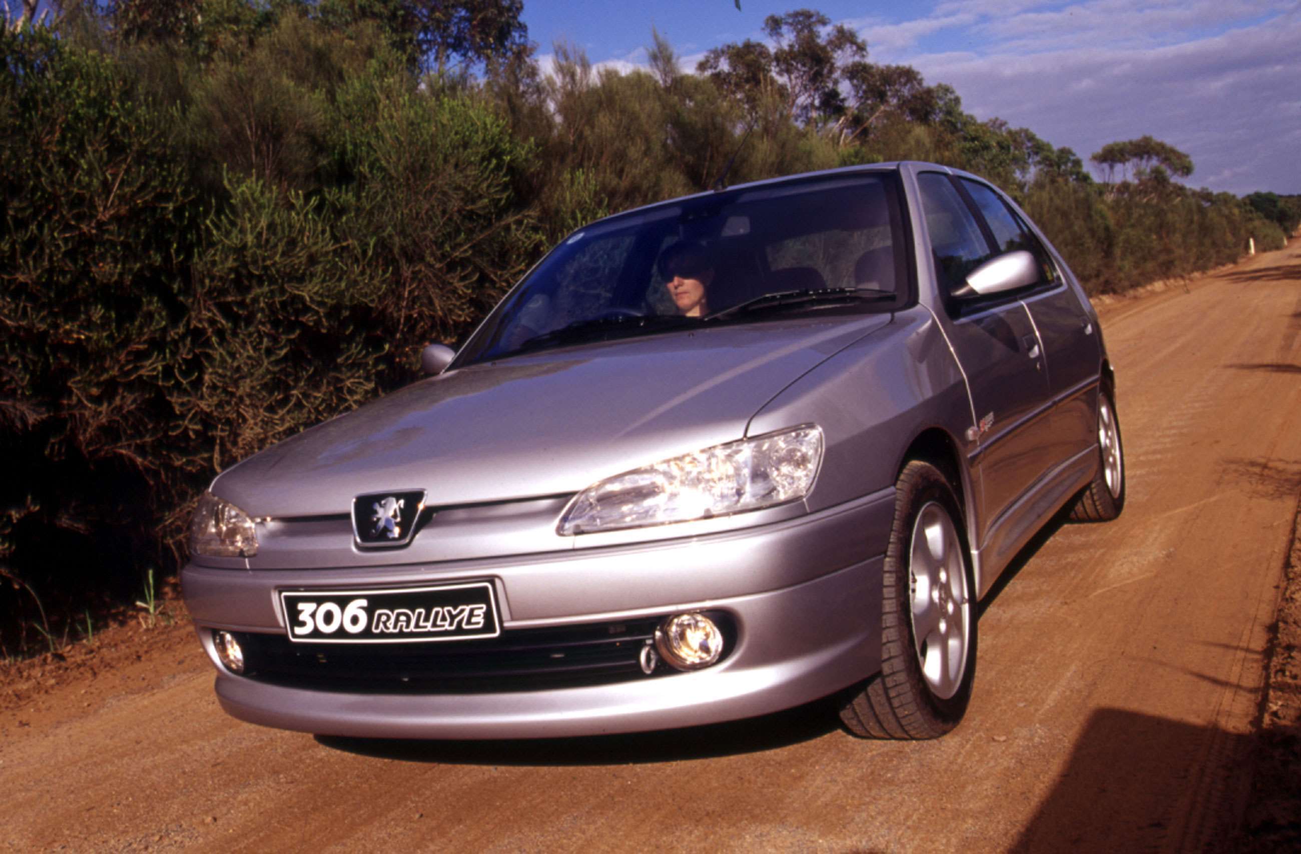 best-1990s-hot-hatchbacks-6-peugeot-306-rallye-goodwood-19082020.jpg