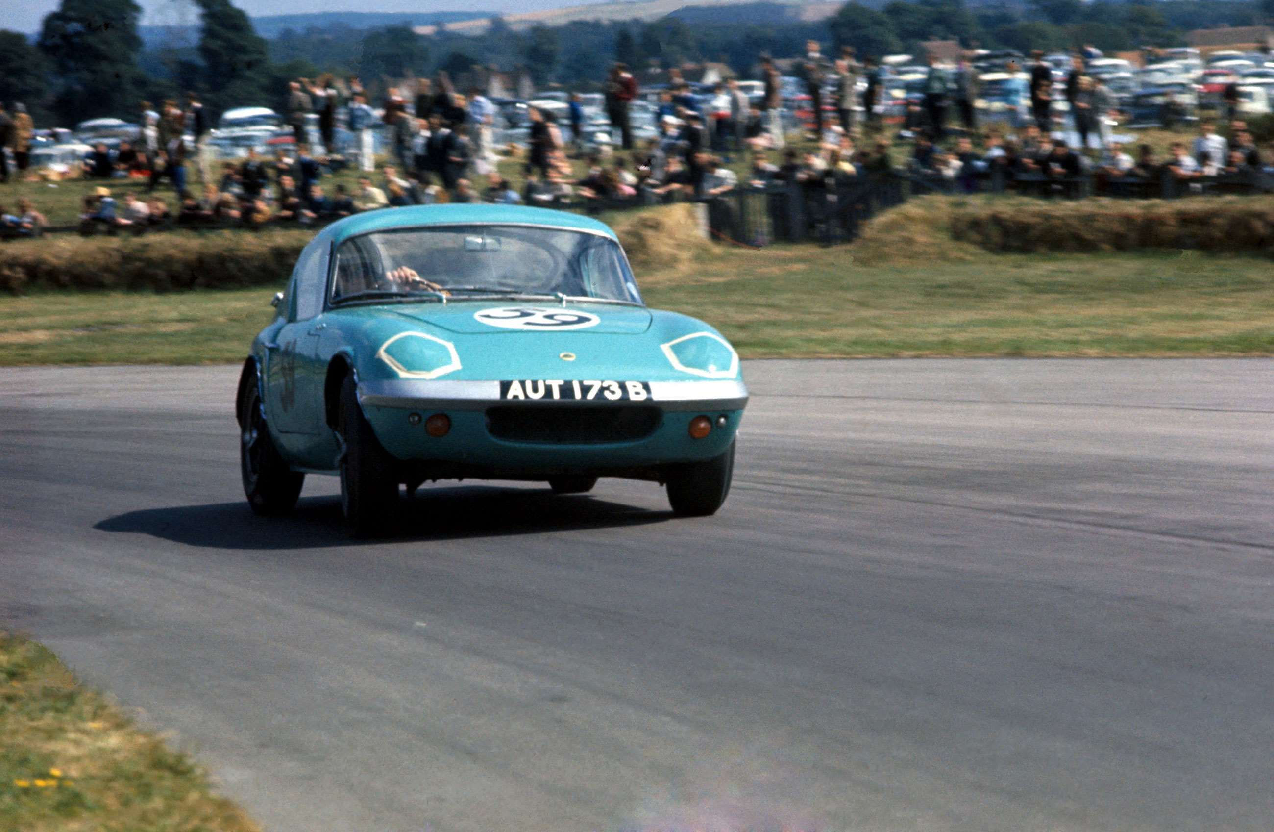 best-lotus-road-cars-3-lotus-elan-goodwood-1964-sutton-mi-goodwood-27012021.jpg