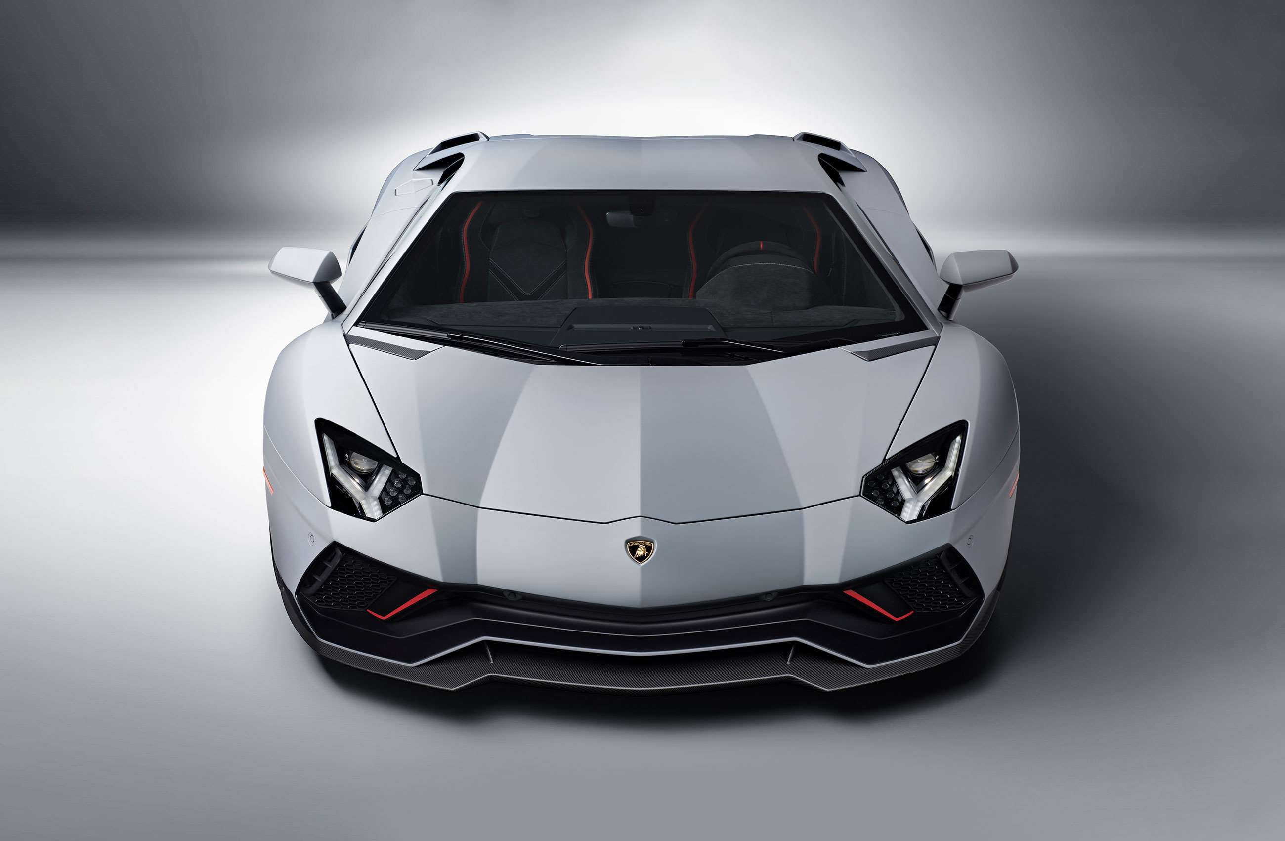 lamborghini-aventador-ultimae-sold-goodwood-22102021.jpg