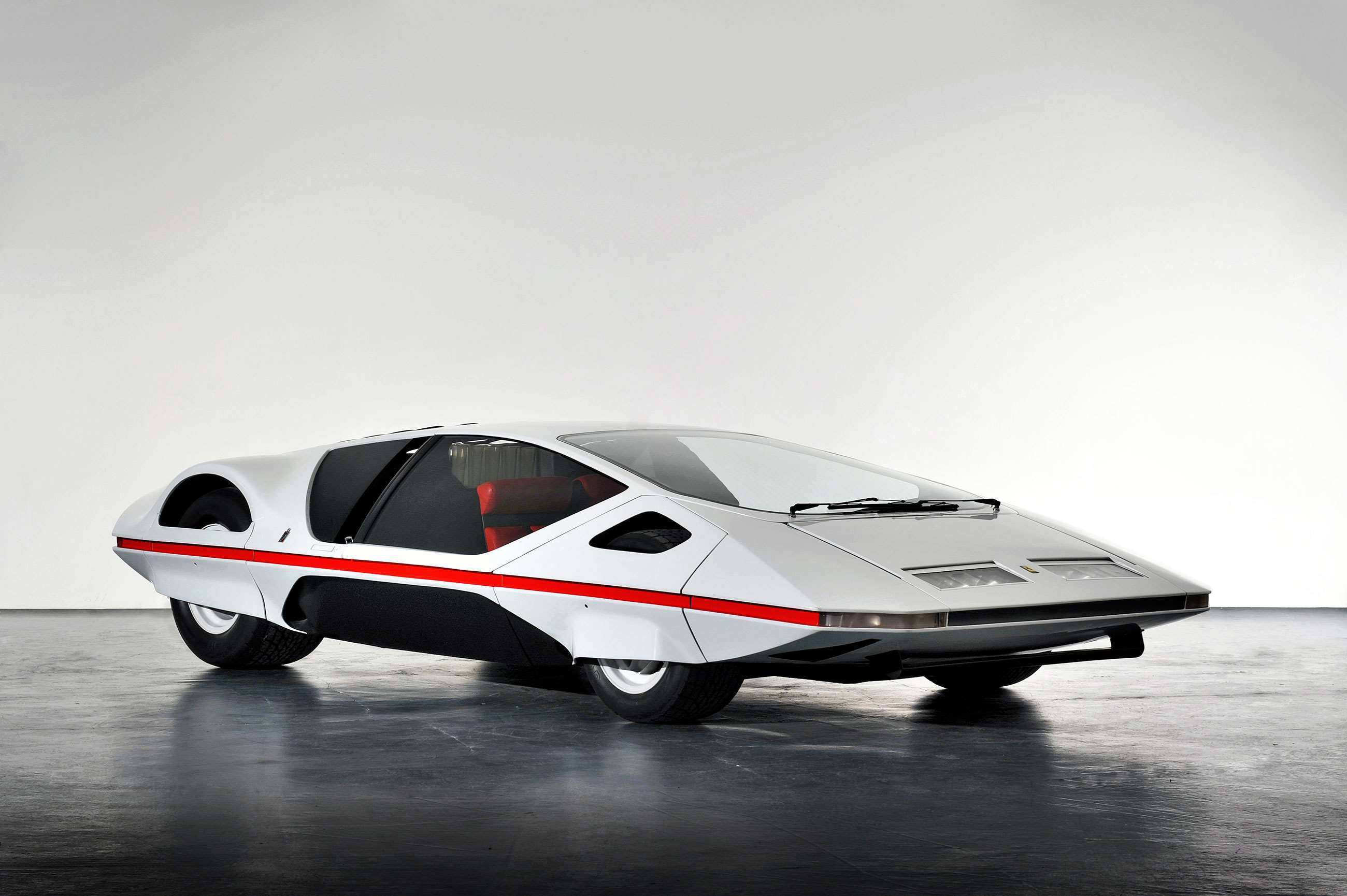 best-supercar-concepts-2-ferrari-modulo-30112021.jpg