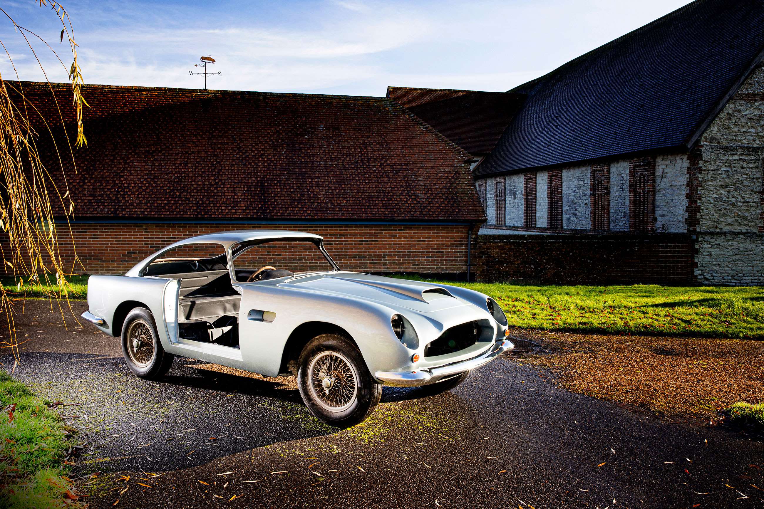 Doorless Aston DB4 GT sells for 2m GRR