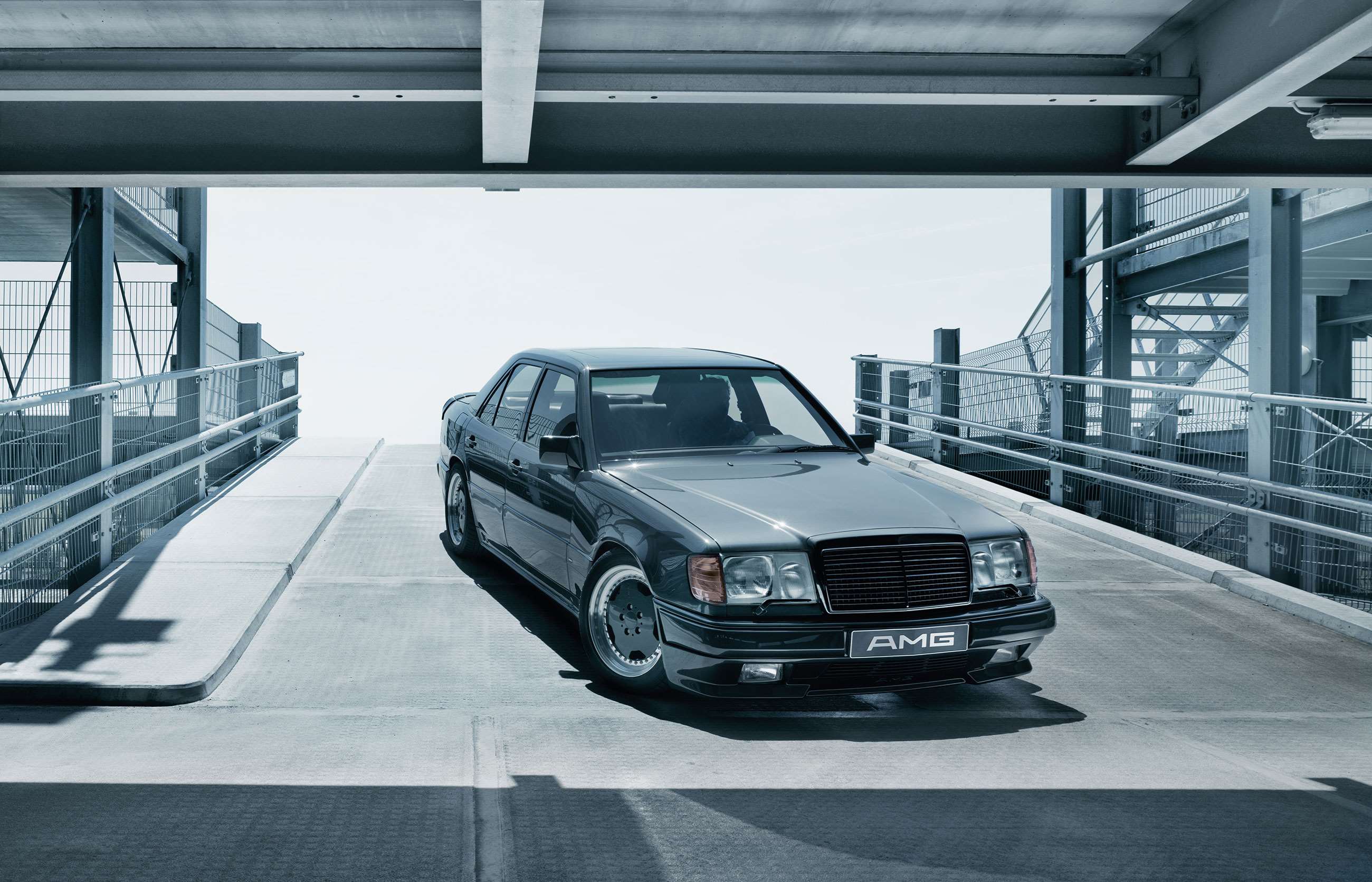 Мерседес е500. Mercedes Benz w124 AMG. Мерседес w124 e500 AMG. Mercedes‑Benz 300 e 5.6 AMG 