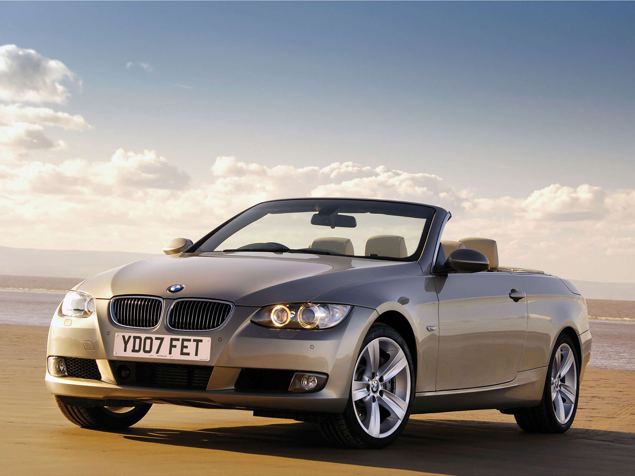 best-cheap-convertibles-for-summer-3-bmw-3-series-convertible-e93-goodwood-07052021.jpg