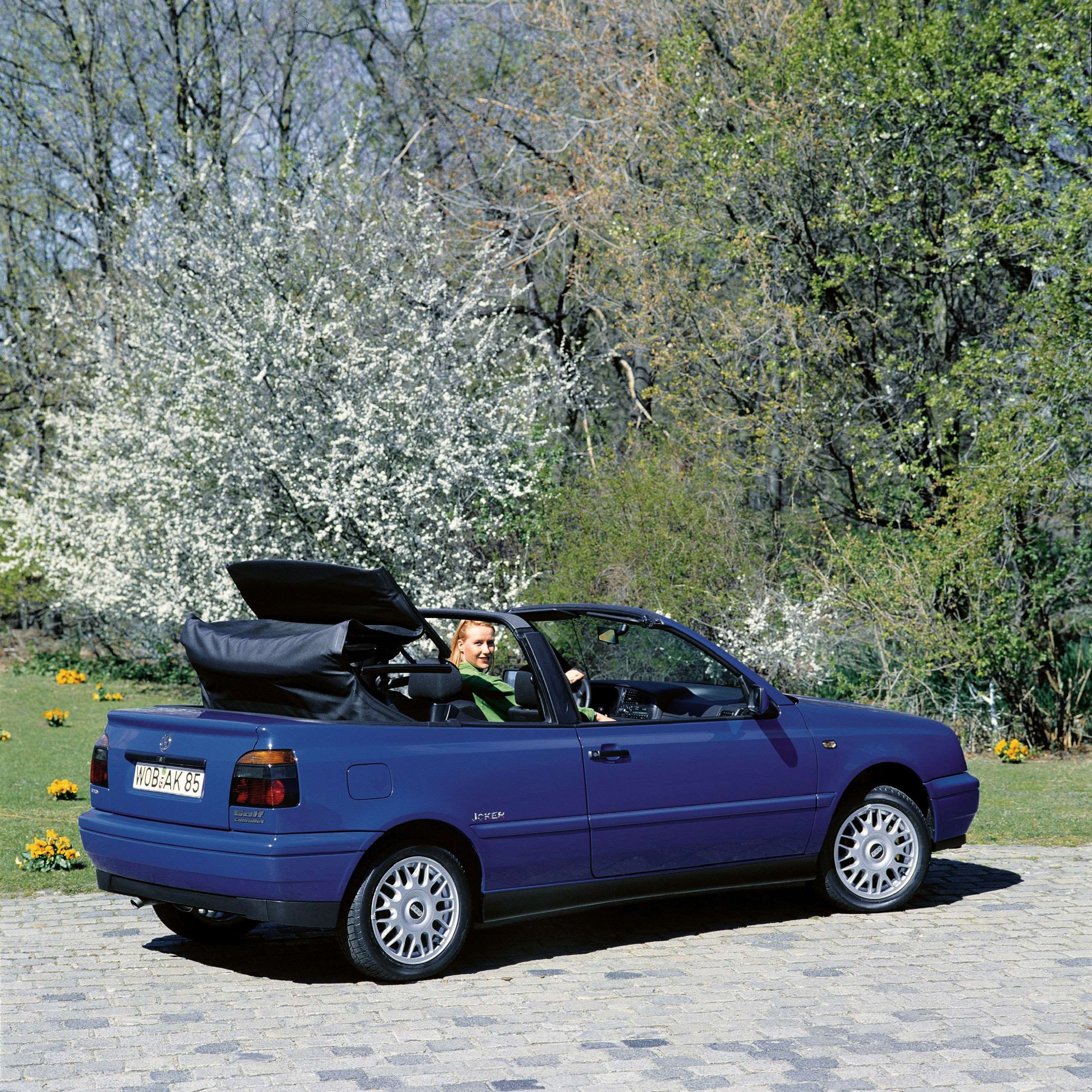 best-cheap-convertibles-for-summer-5-volkswagen-golf-cabriolet-goodwood-07052021.jpg